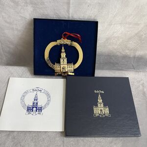 Bicentennial Ornament 1987 Independence hall gold plated new holiday